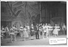Coppelia saludo